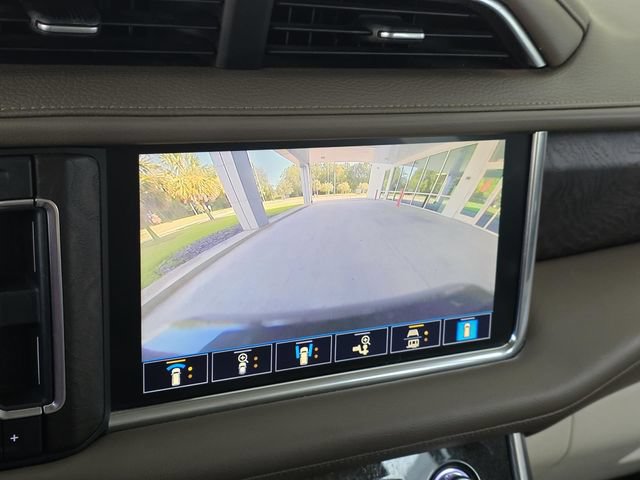 Used 2021 GMC Yukon XL Denali w/ LPO, Illumination Package RWD image 31