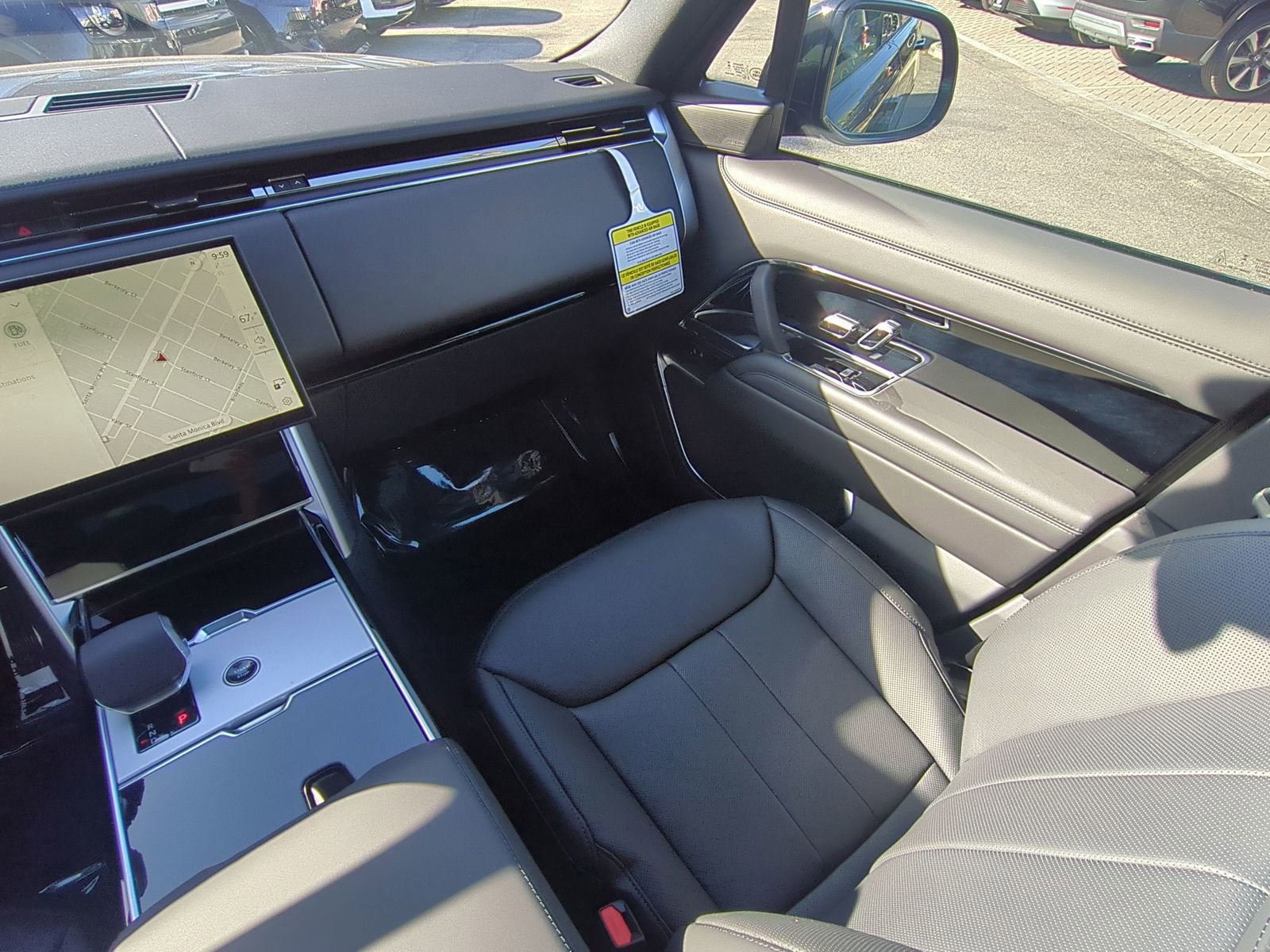 New 2026 Land Rover Range Rover SE image 28