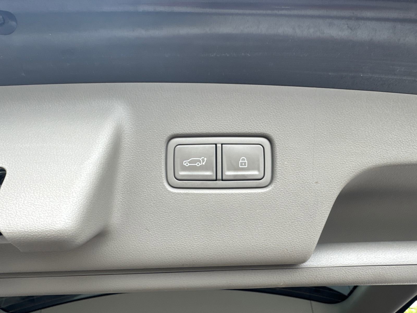 Used 2026 Hyundai Palisade SEL FWD image 19