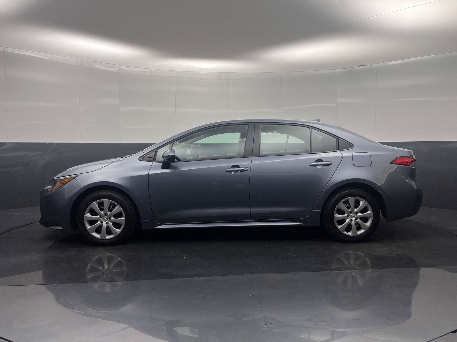 Used 2025 Toyota Corolla LE w/ Convenience Package FWD image 25