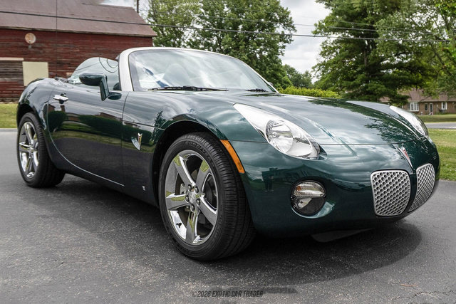 Used 2007 Pontiac Solstice Convertible w/ Premium Package RWD image 12