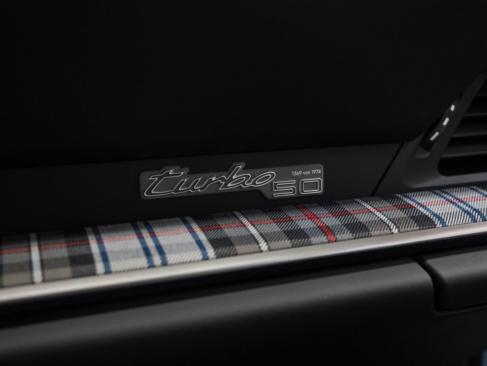 Certified 2025 Porsche 911 Turbo image 40