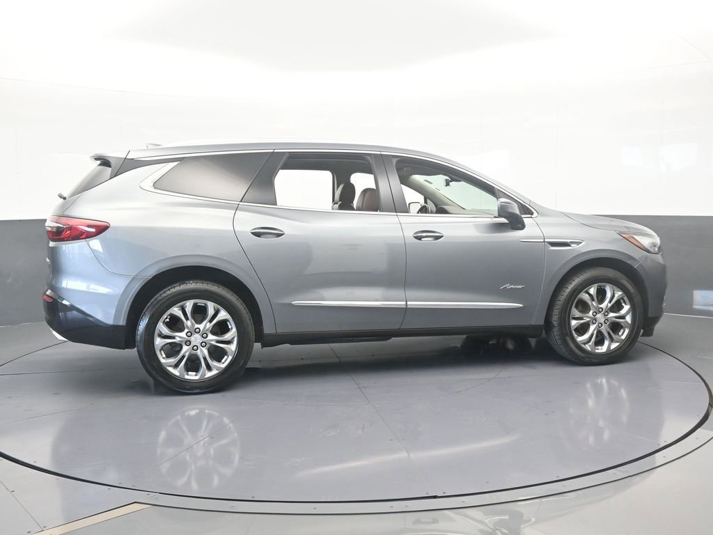 Used 2018 Buick Enclave Avenir w/ Avenir Technology Package image 7