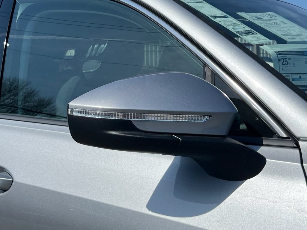 New 2026 Volkswagen Tiguan S AWD/4WD image 8