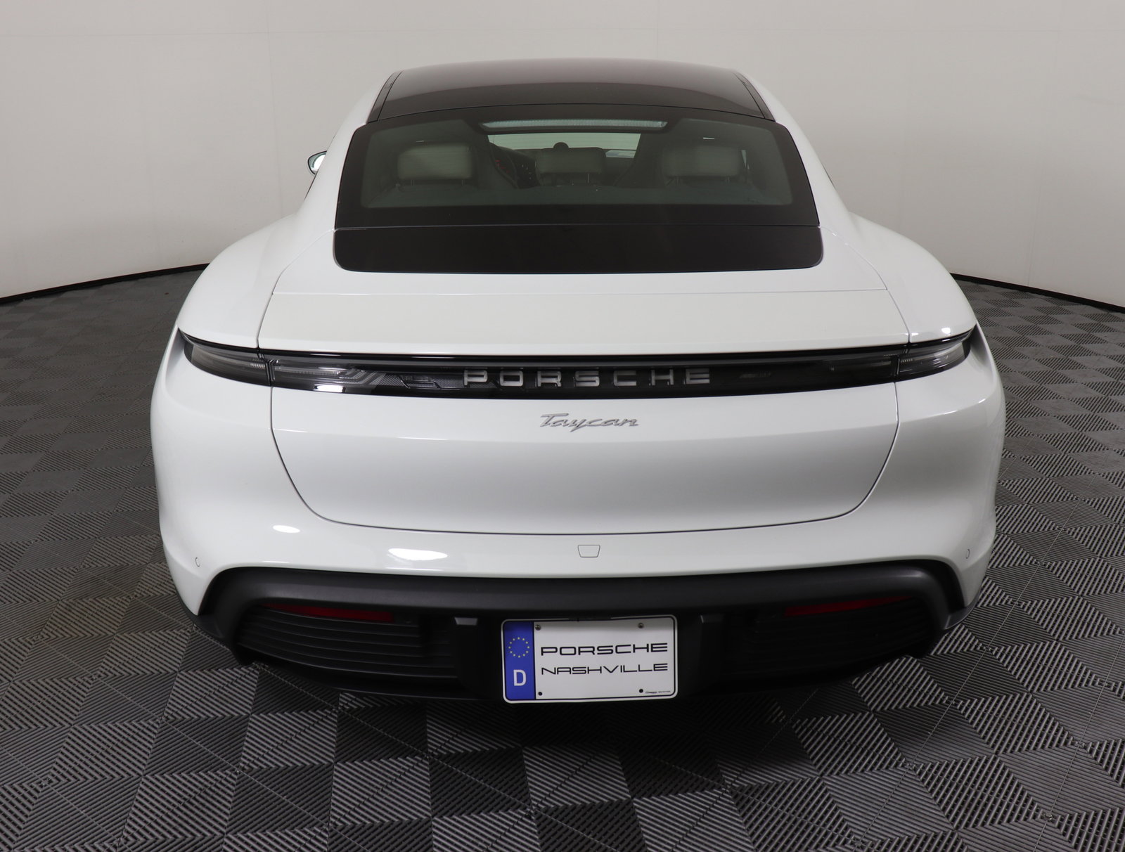 Used 2025 Porsche Taycan image 11