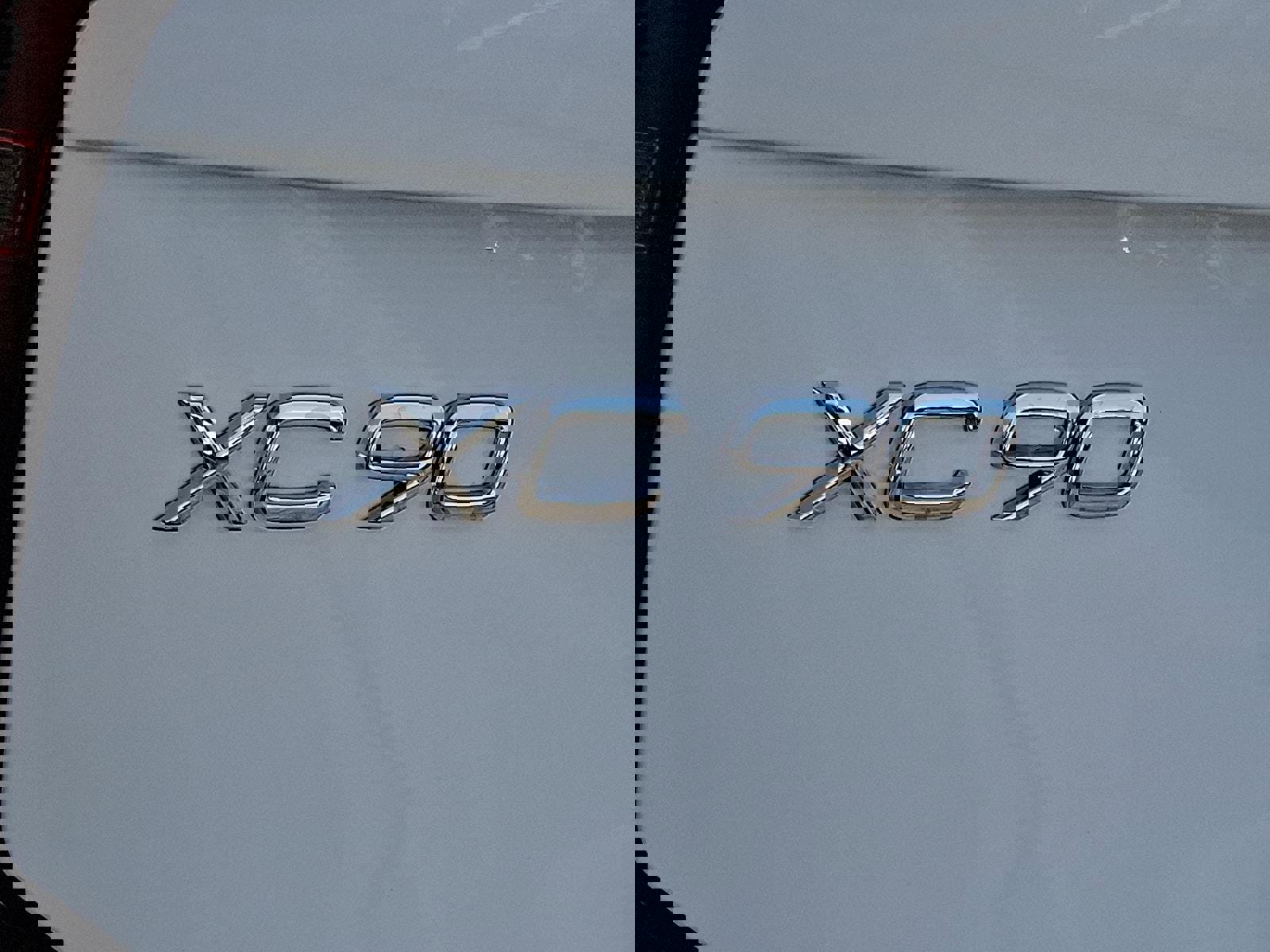 Certified 2025 Volvo XC90 T8 Ultra image 30