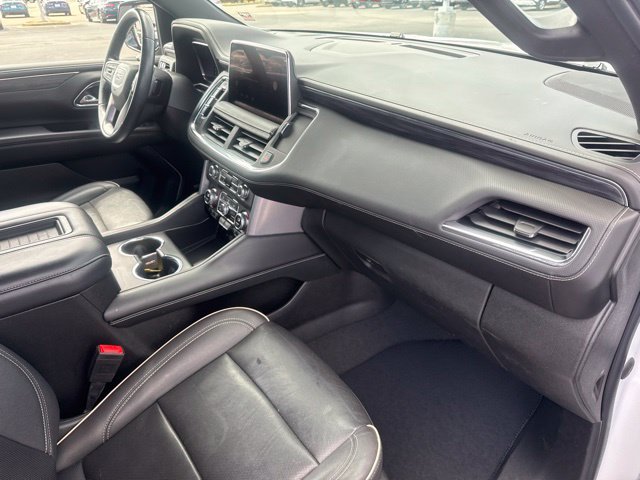 Used 2023 GMC Yukon SLT AWD/4WD image 16