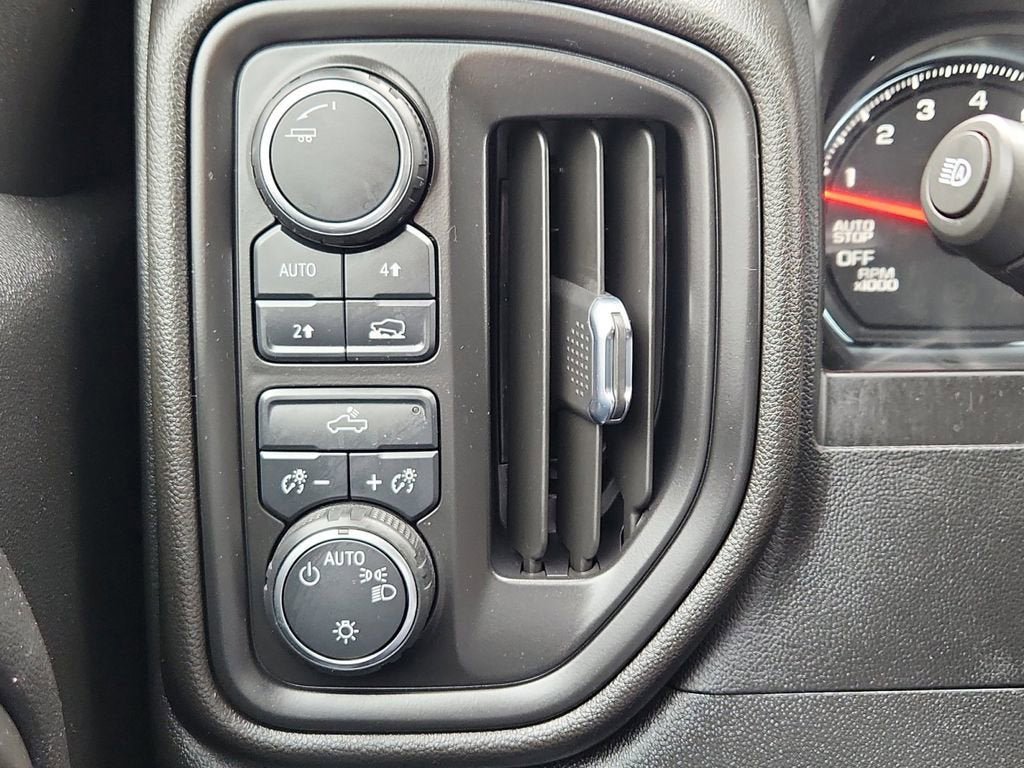 Used 2024 Chevrolet Silverado 1500 Custom AWD/4WD image 30