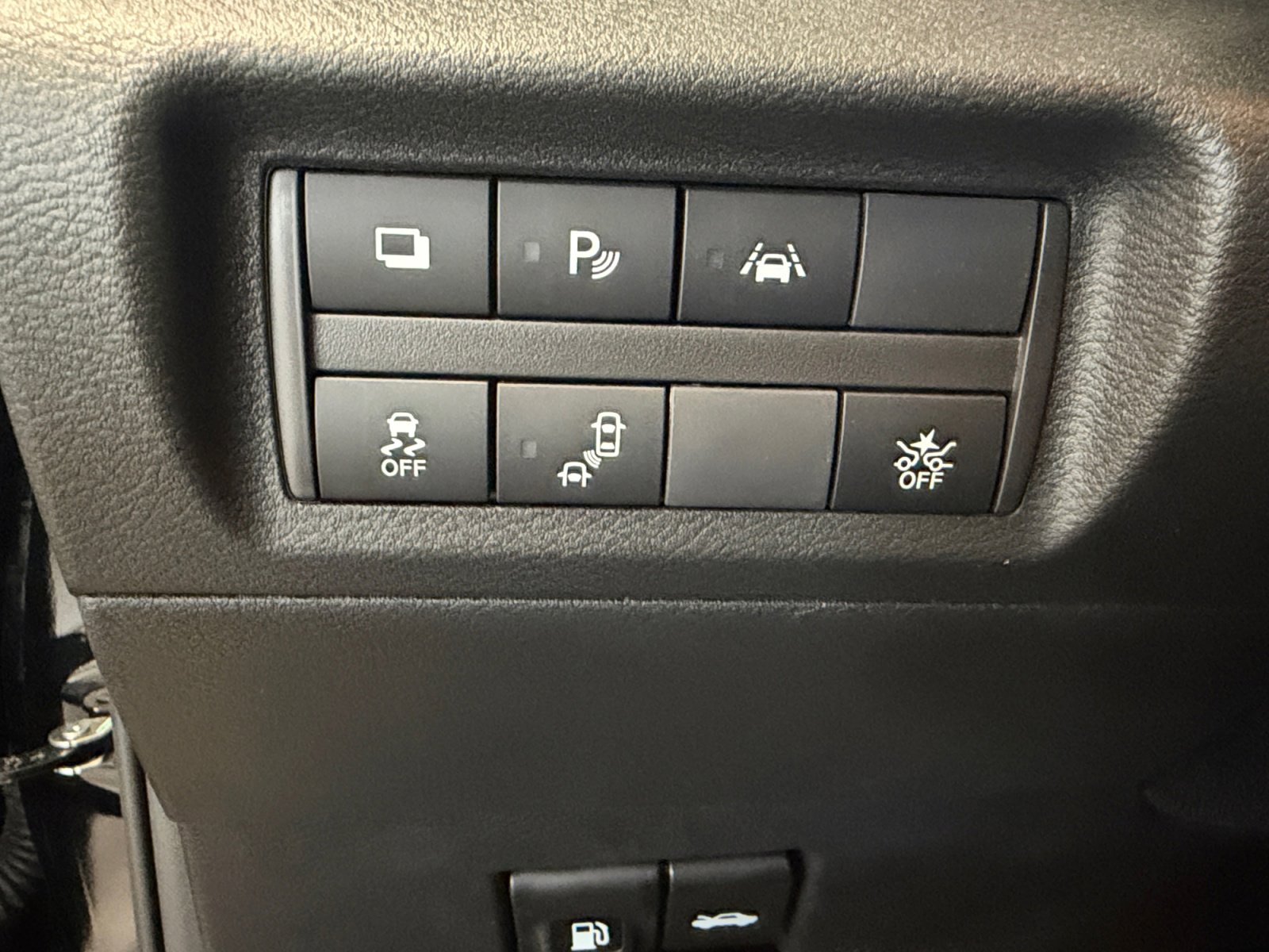 Used 2025 Nissan Kicks Play S image 25