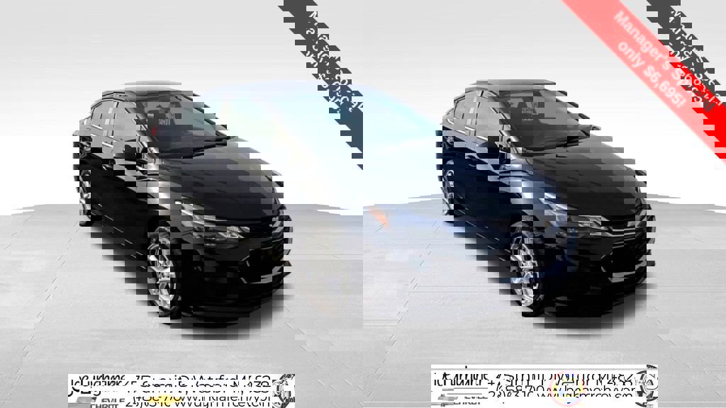 Used 2016 Chevrolet Cruze LT w/ Convenience Package FWD image 2