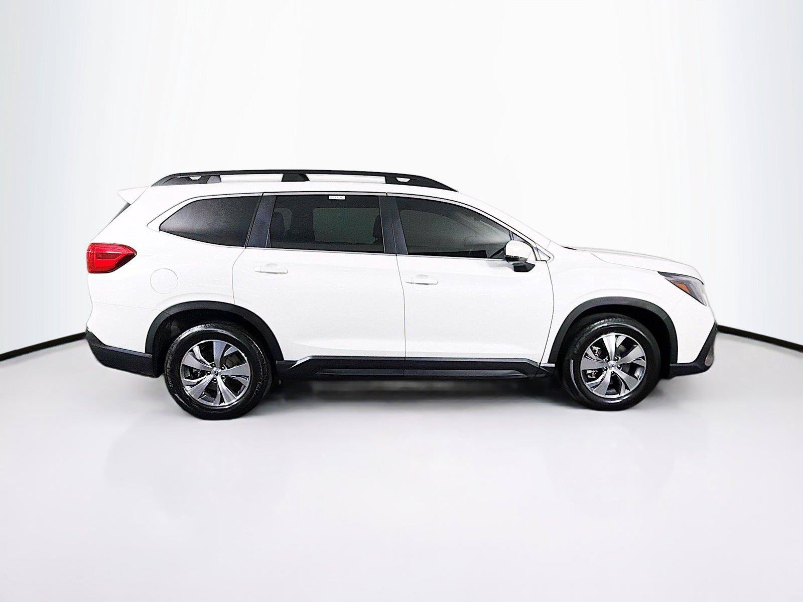 Used 2024 Subaru Ascent Premium w/ Convenience Package AWD/4WD image 12