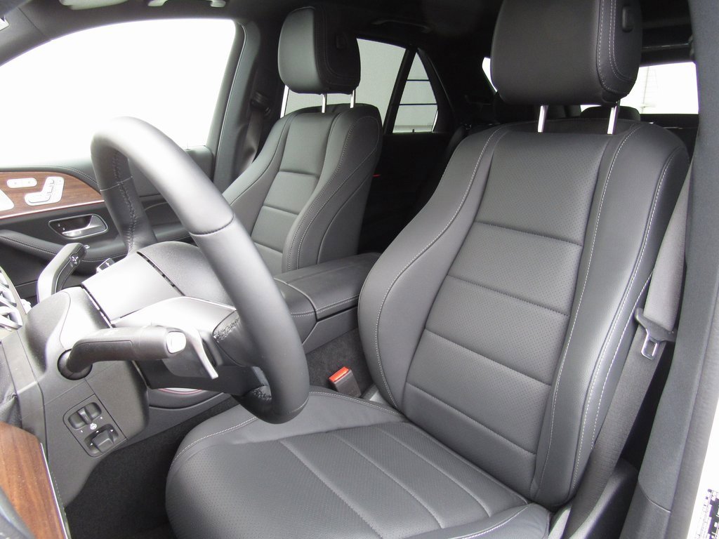 New 2025 Mercedes-Benz GLE 450e 4MATIC image 11