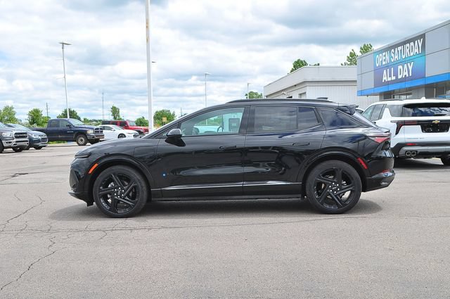 Used 2024 Chevrolet Equinox EV RS FWD image 6