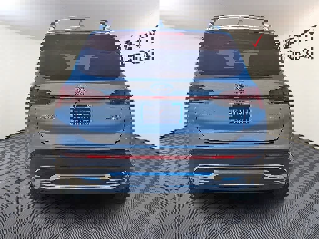 Used 2022 Hyundai Santa Fe Limited w/ Cargo Package image 5