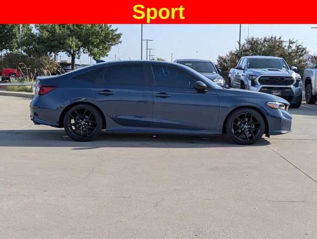 Used 2025 Honda Civic Sport image 4