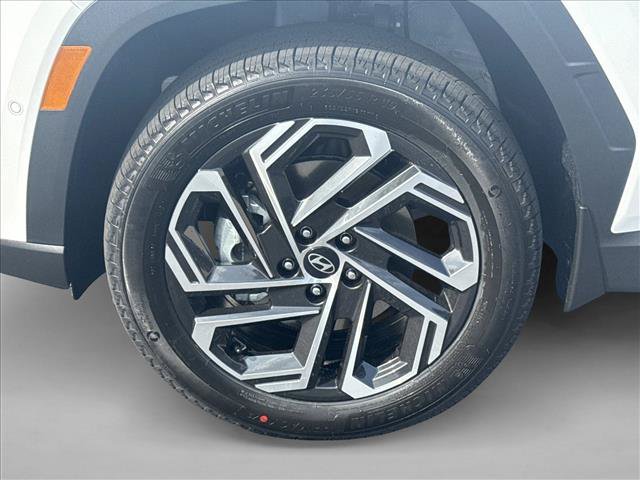 Used 2025 Hyundai Tucson Limited AWD/4WD image 10