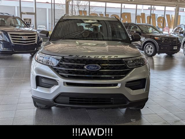 Used 2020 Ford Explorer XLT w/ Comfort Package image 3