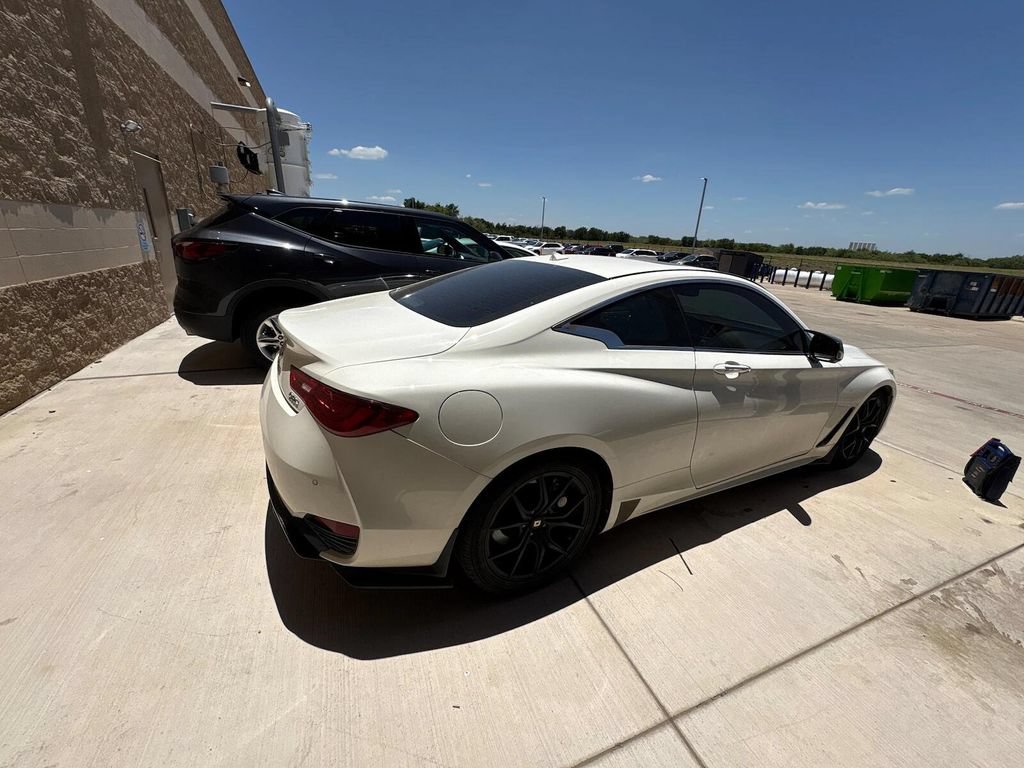 Used 2017 INFINITI Q60 3.0t Sport RWD image 2