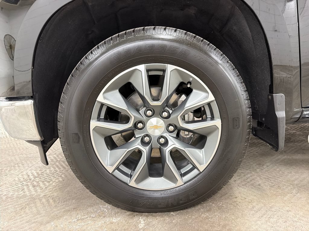 Used 2025 Chevrolet Silverado 1500 LT w/ All Star Edition Plus RWD image 13