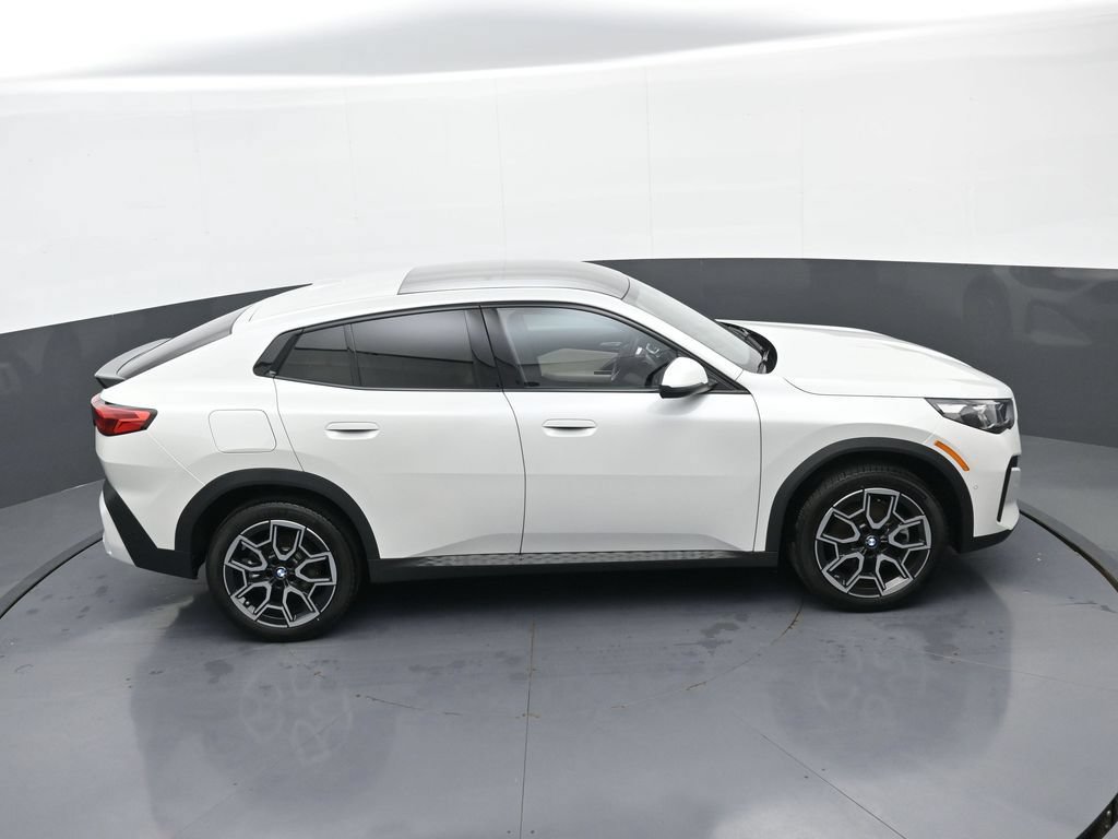 New 2026 BMW X2 xDrive28i w/ Technology Package AWD/4WD image 37