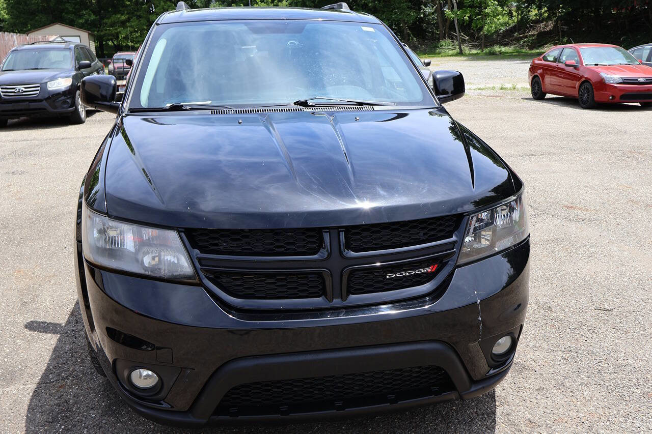 Used 2018 Dodge Journey SXT w/ Blacktop Package AWD/4WD image 2