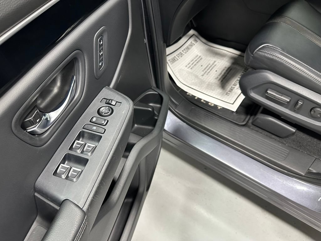 Used 2023 Honda Pilot EX-L image 9