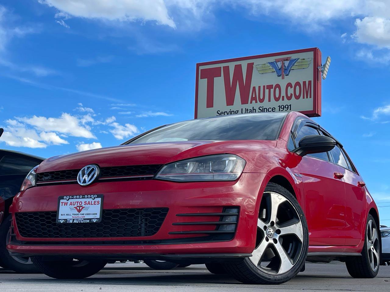 Used 2015 Volkswagen GTI SE w/ Lighting Package (SEL) FWD image 14