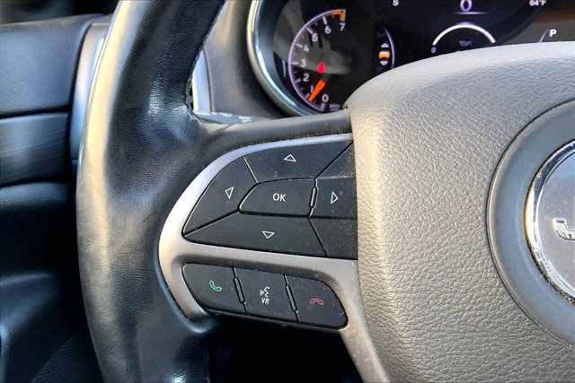 Used 2021 Jeep Grand Cherokee Laredo X AWD/4WD image 18