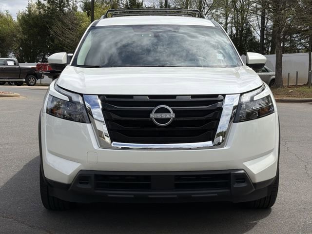 Used 2024 Nissan Pathfinder SV image 15