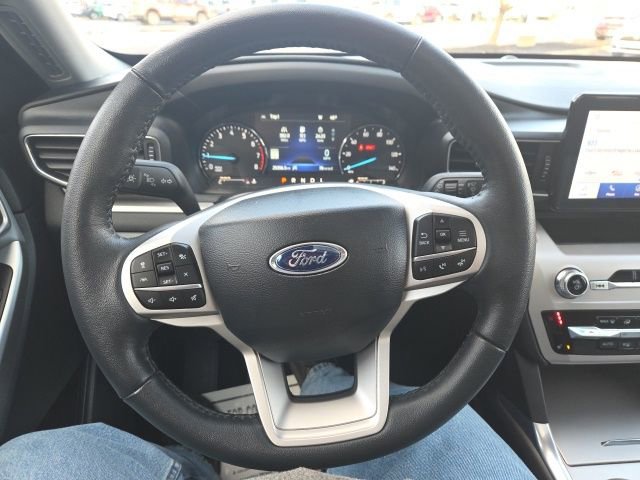 Used 2023 Ford Explorer XLT w/ Equipment Group 202A image 35