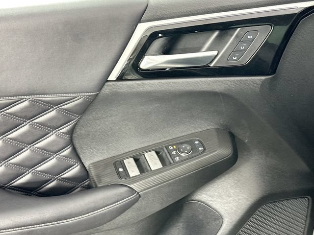 Used 2023 Mitsubishi Outlander SEL AWD/4WD image 23