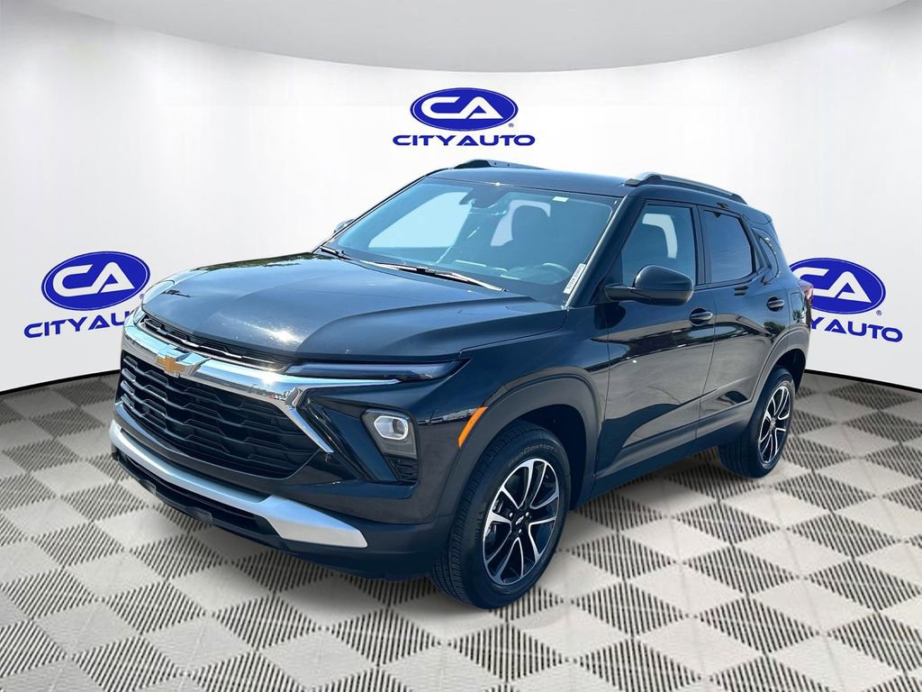 Used 2025 Chevrolet TrailBlazer LT AWD/4WD image 1