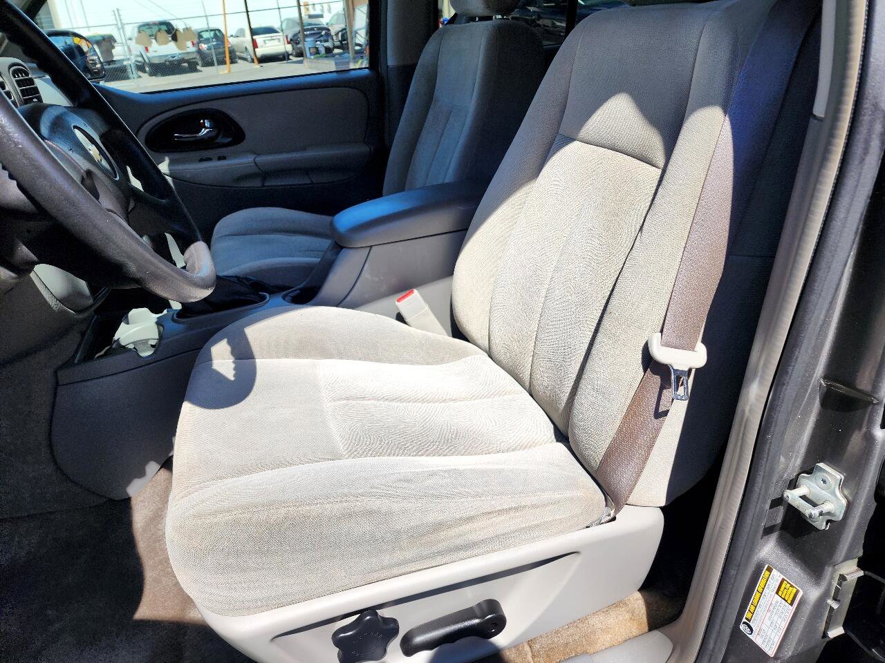 Used 2005 Chevrolet TrailBlazer LS w/ LS Preferred Equipment Group image 15