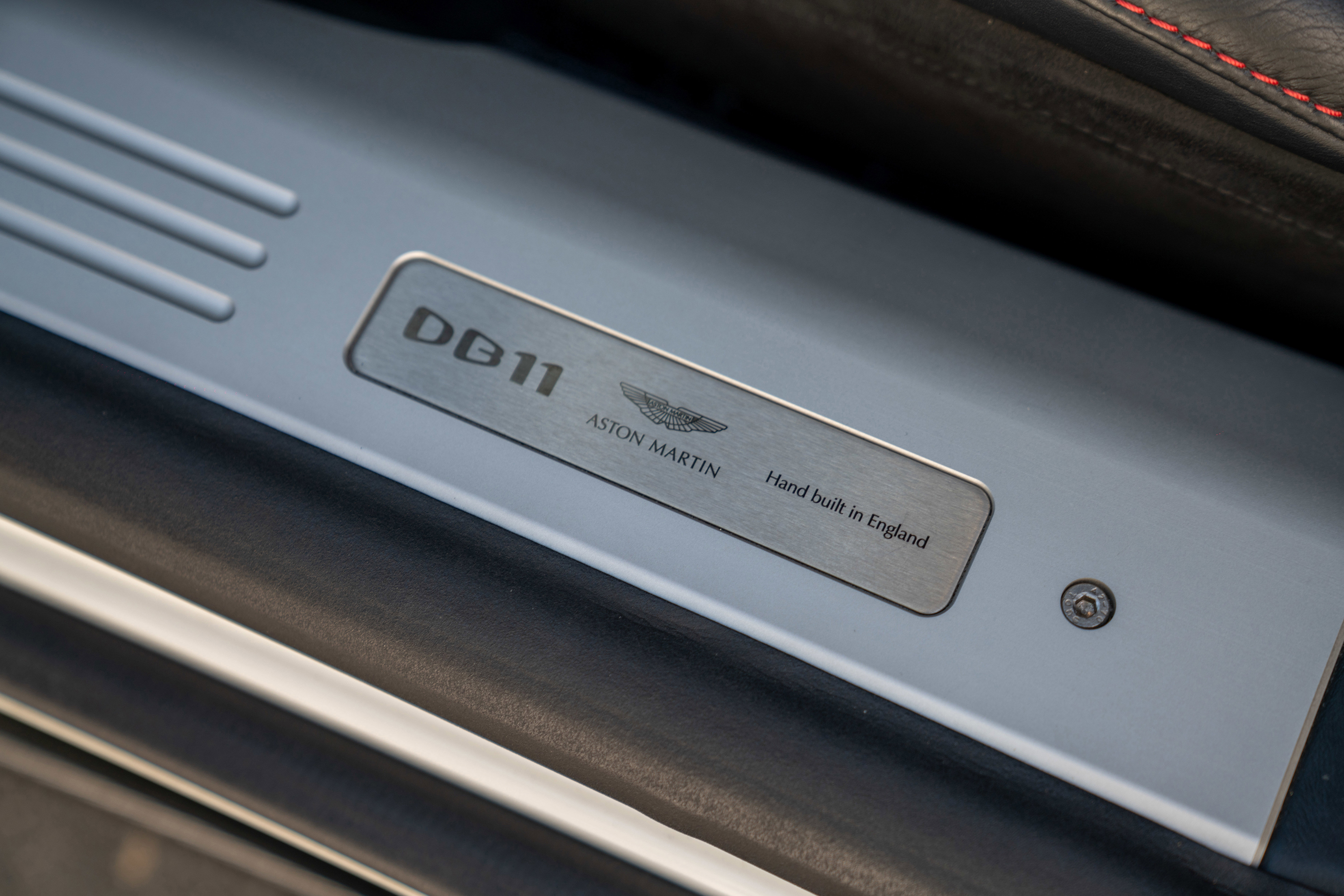 Used 2019 Aston Martin DB11 Coupe image 15
