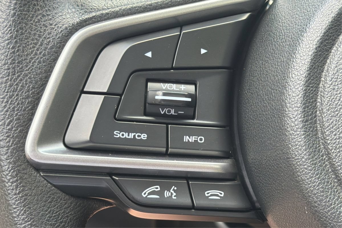 Used 2018 Subaru Impreza 2.0i Premium AWD/4WD image 31