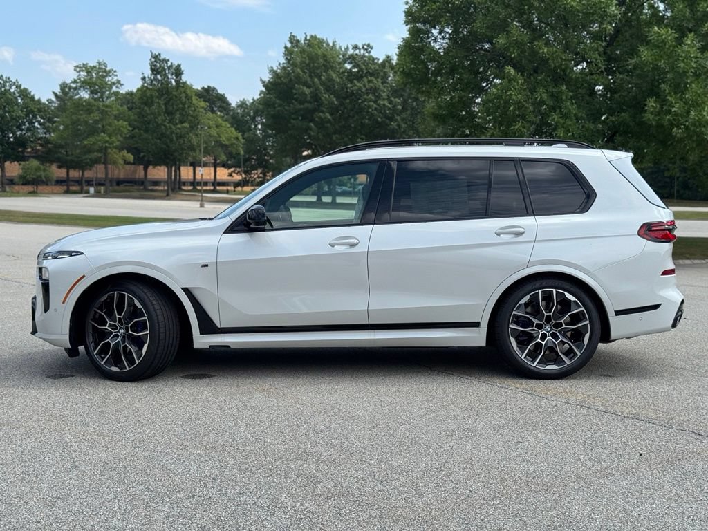 New 2027 BMW X7 M60i AWD/4WD image 3