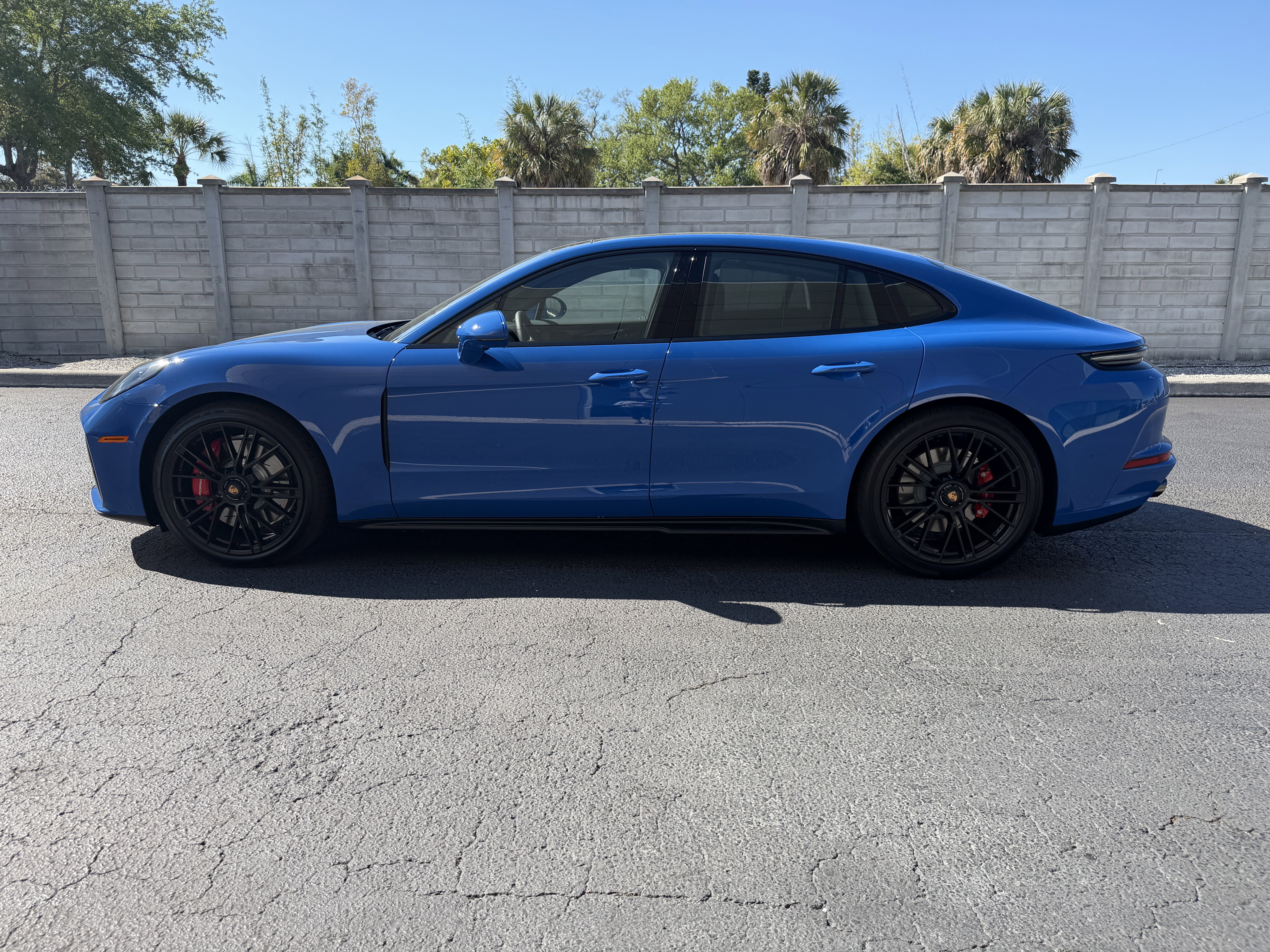 New 2026 Porsche Panamera GTS image 2