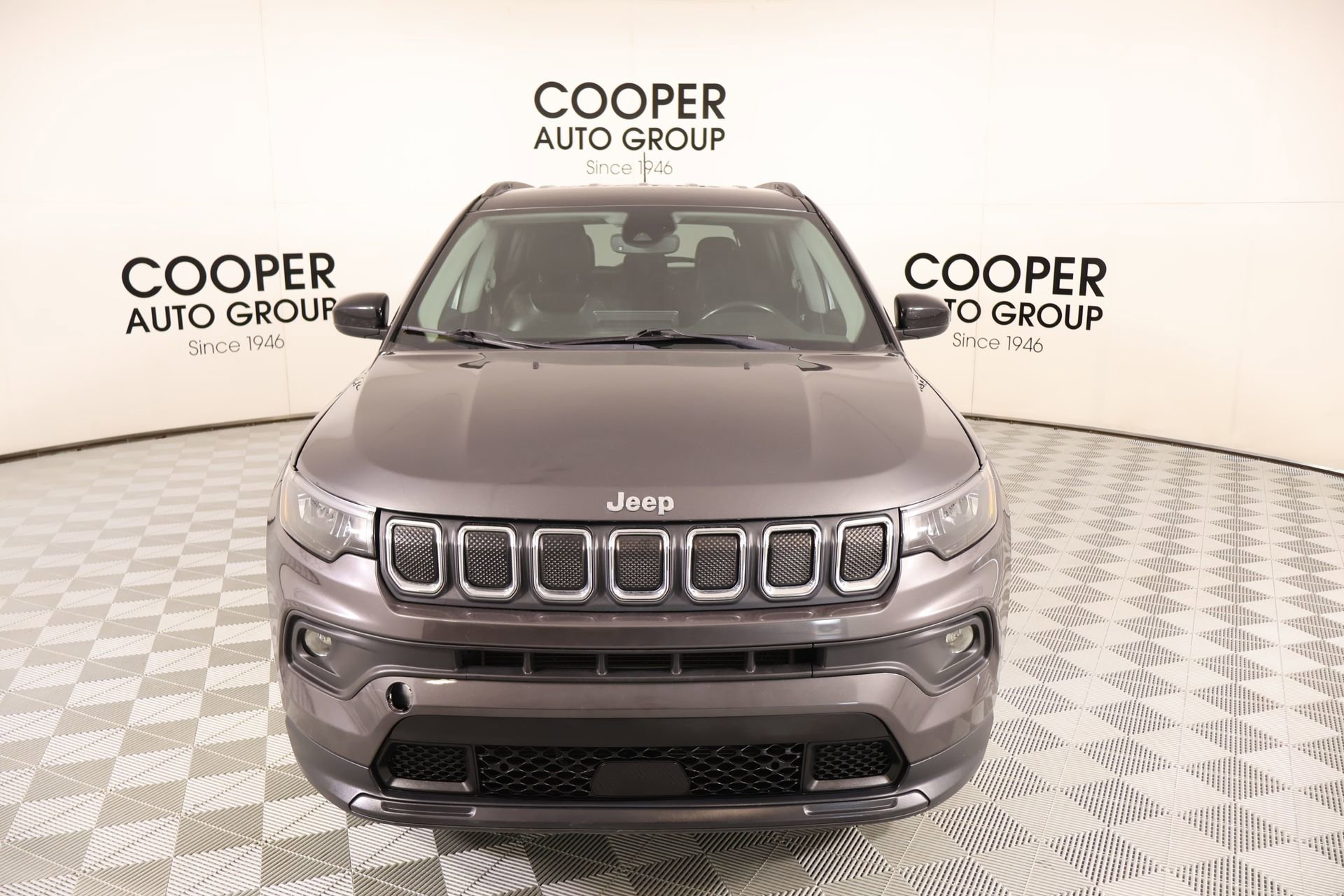 Used 2022 Jeep Compass Latitude w/ Convenience Group FWD image 8