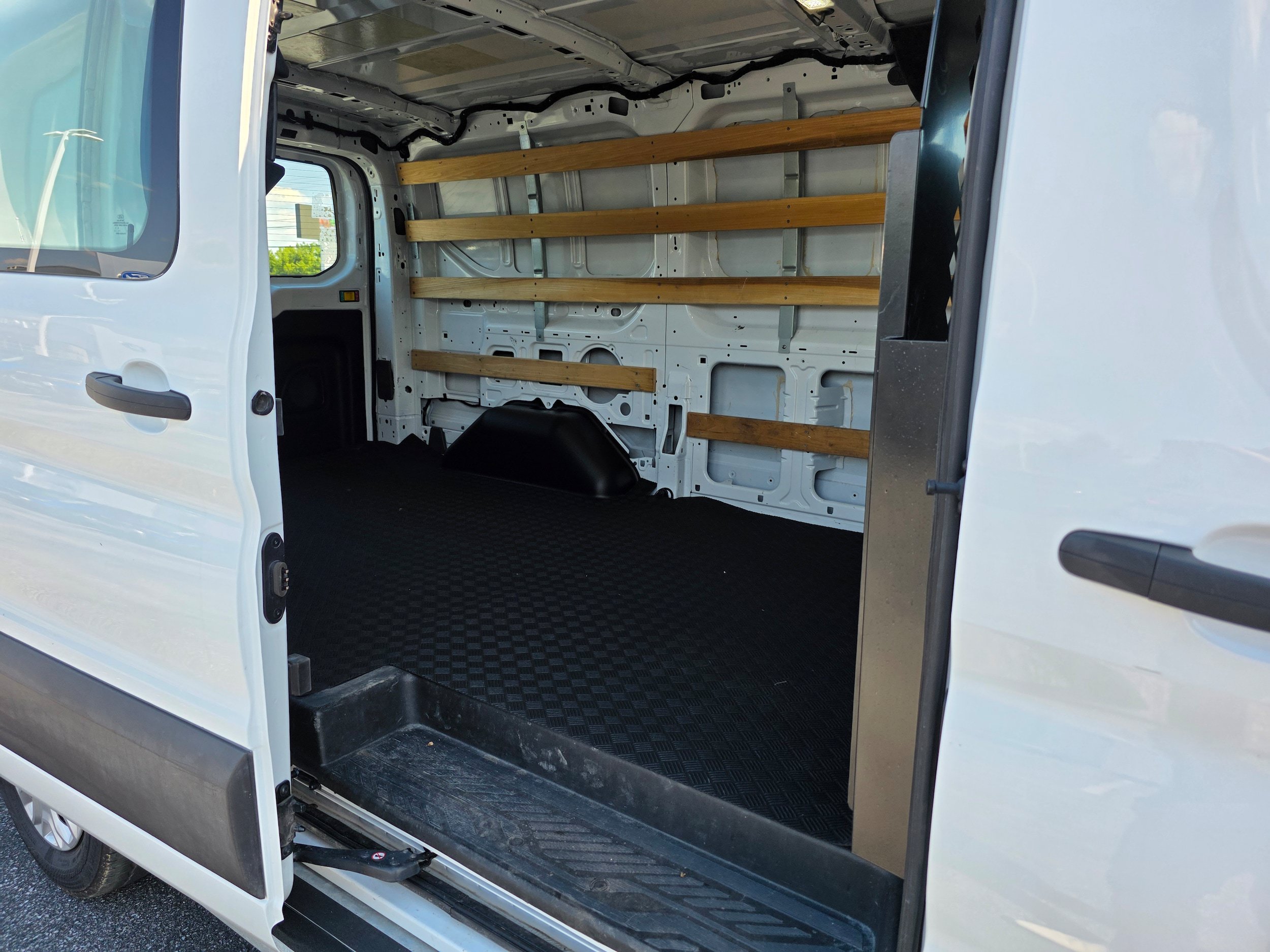 Certified 2024 Ford Transit 250 Low Roof w/ Exterior Upgrade Package RWD image 11