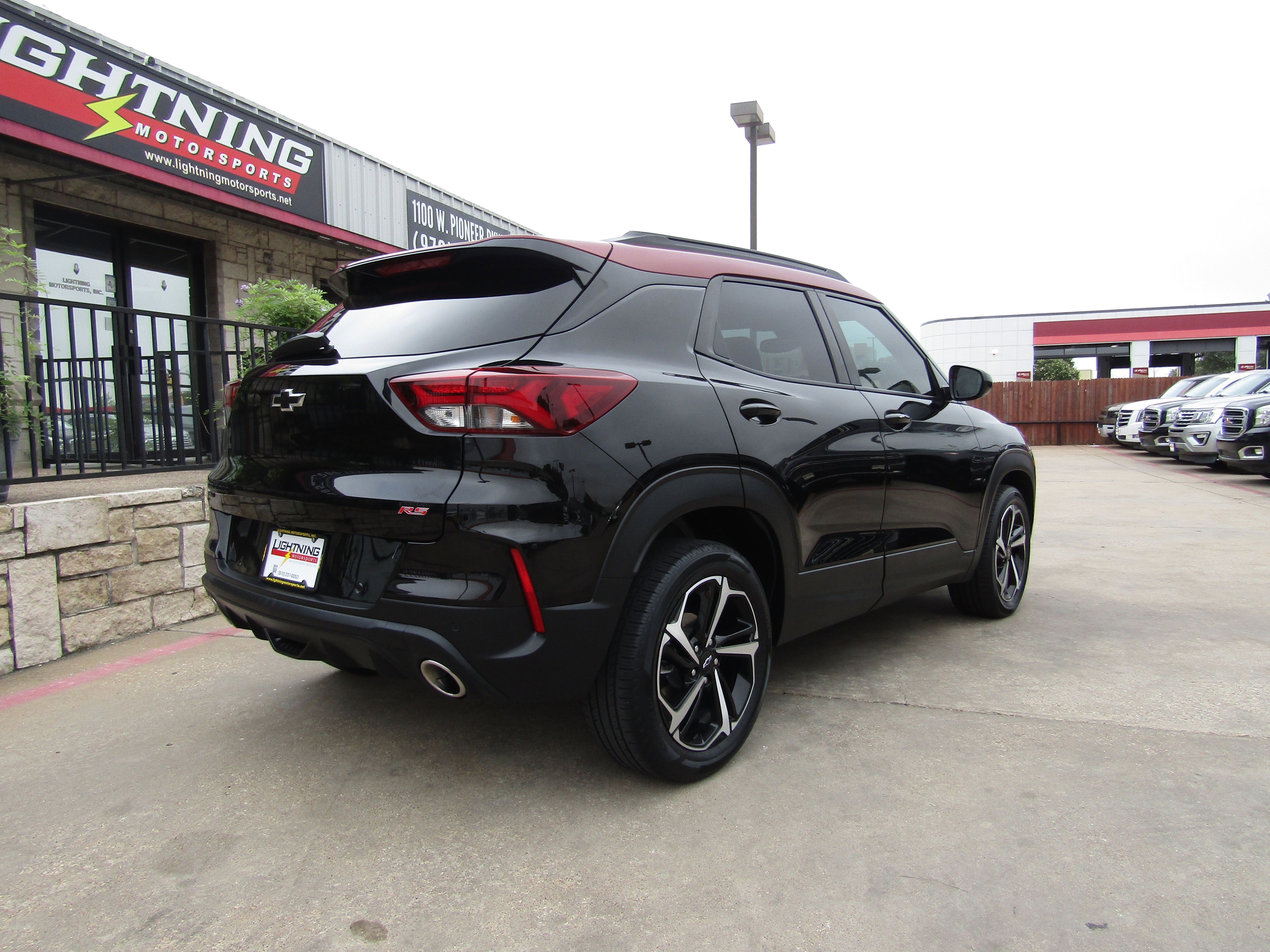 Used 2021 Chevrolet TrailBlazer RS w/ Technology Package image 4