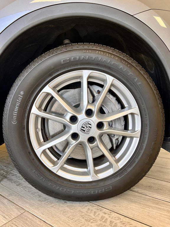 Used 2018 Porsche Cayenne image 19