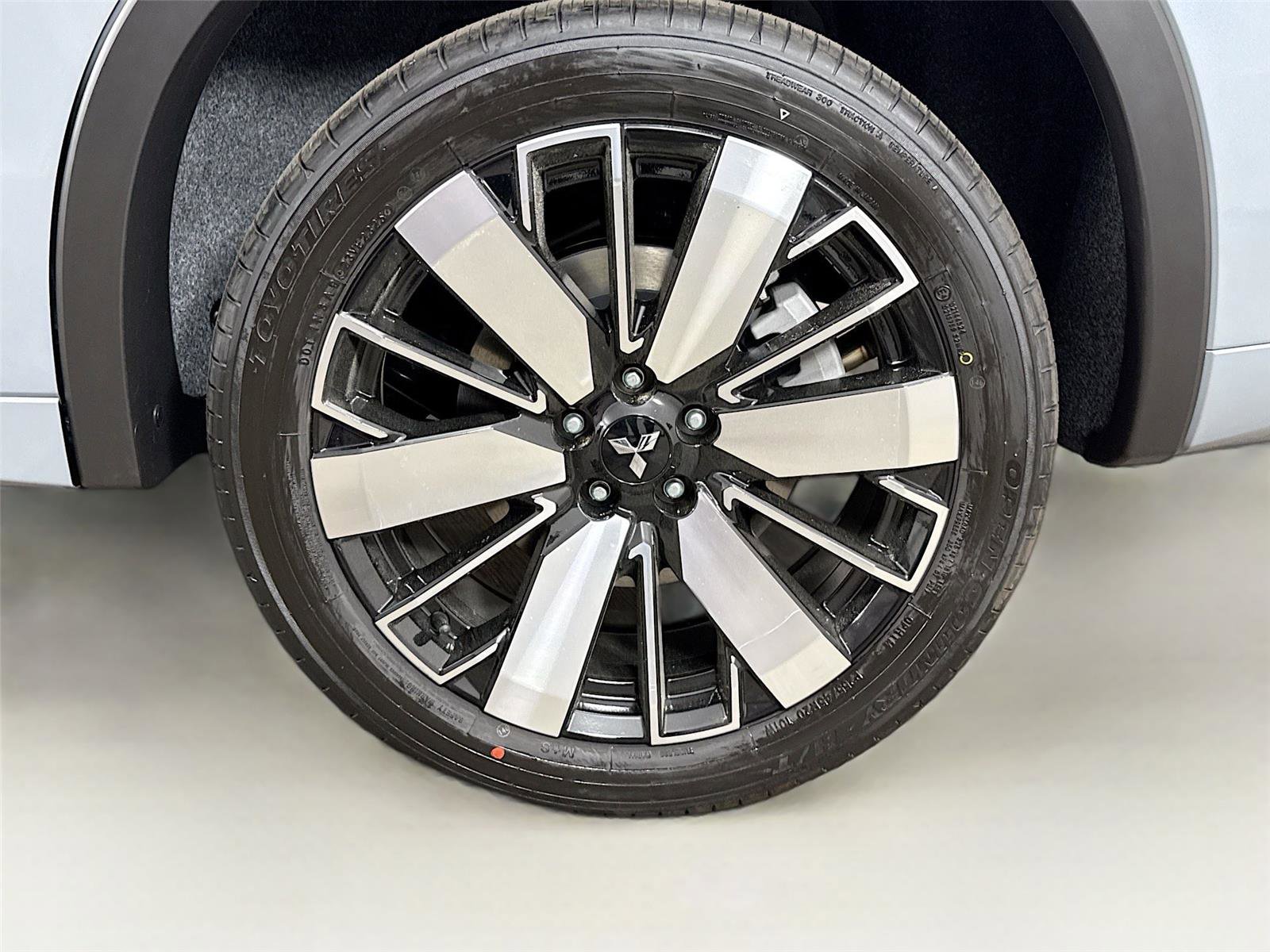 New 2026 Mitsubishi Outlander SEL image 33