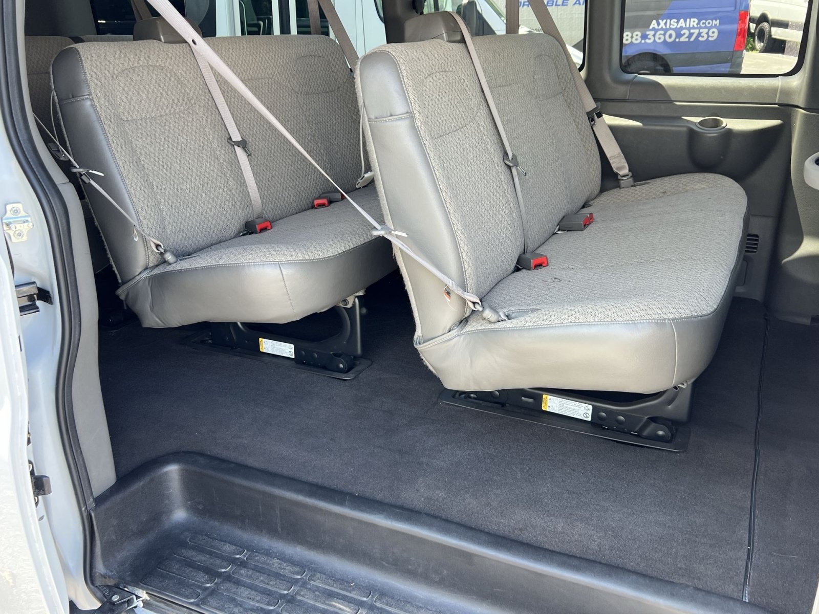 Used 2025 Chevrolet Express 3500 LT w/ LT Preferred Equipment Group RWD image 29