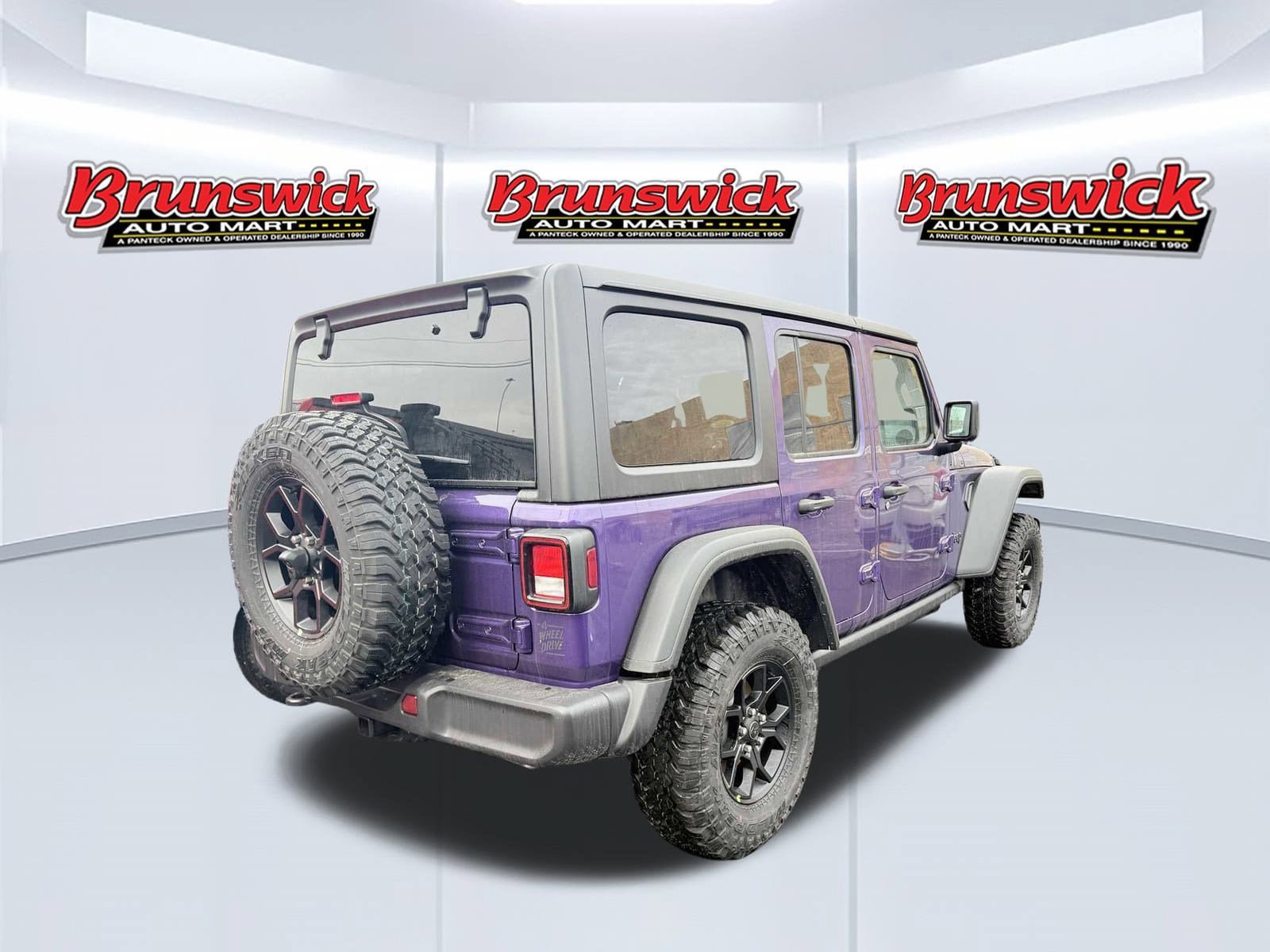 New 2026 Jeep Gladiator Sport AWD/4WD image 4