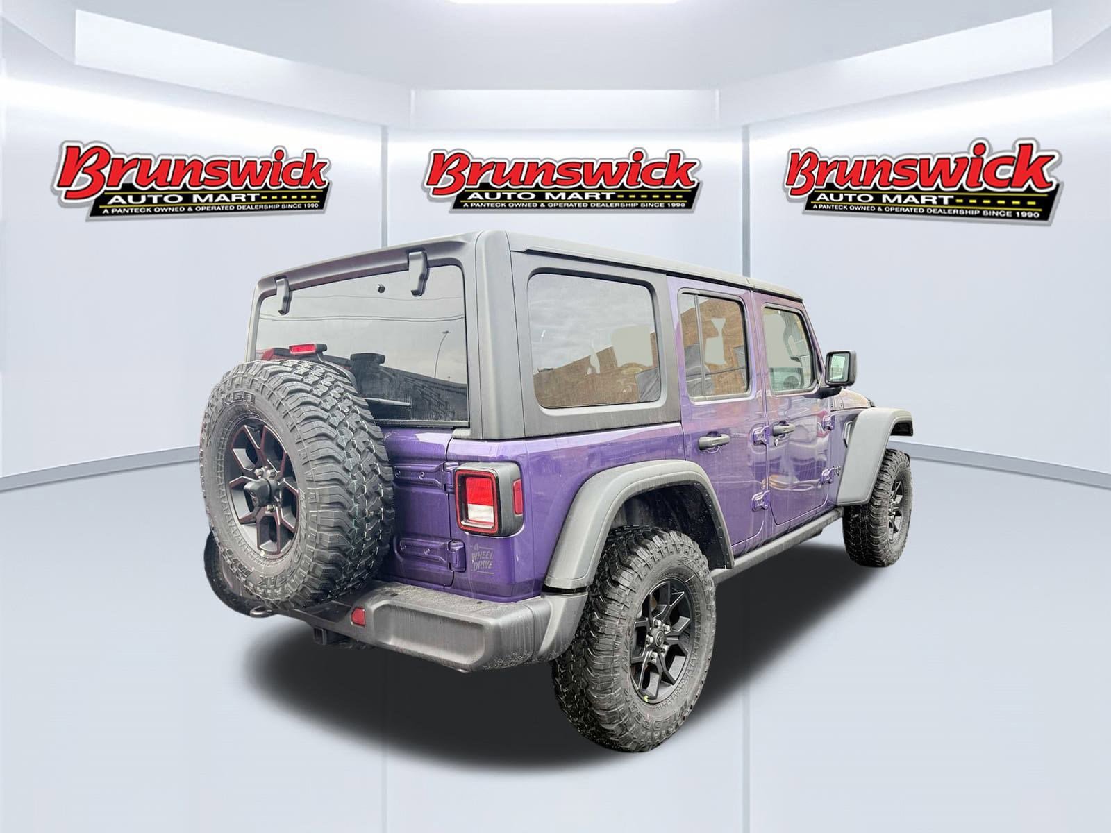 New 2026 Jeep Gladiator Sport AWD/4WD image 4