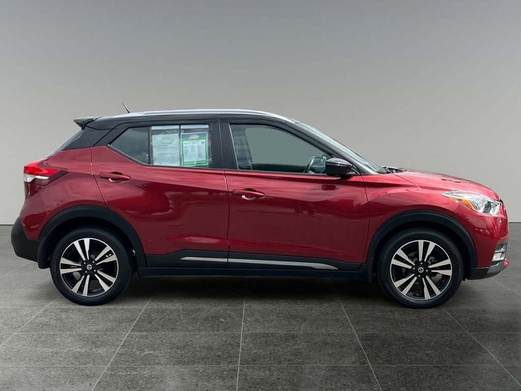 Used 2019 Nissan Kicks SR w/ SR Premium Package image 8