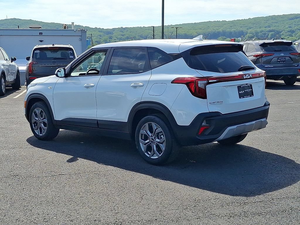 Certified 2024 Kia Seltos LX AWD/4WD image 4