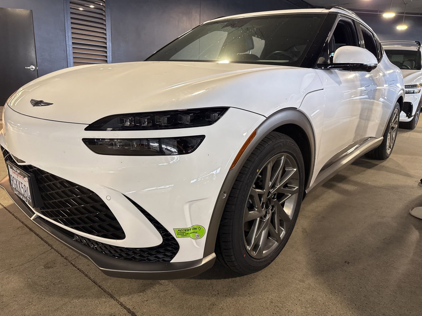 Used 2023 Genesis GV60 Advanced AWD/4WD image 2