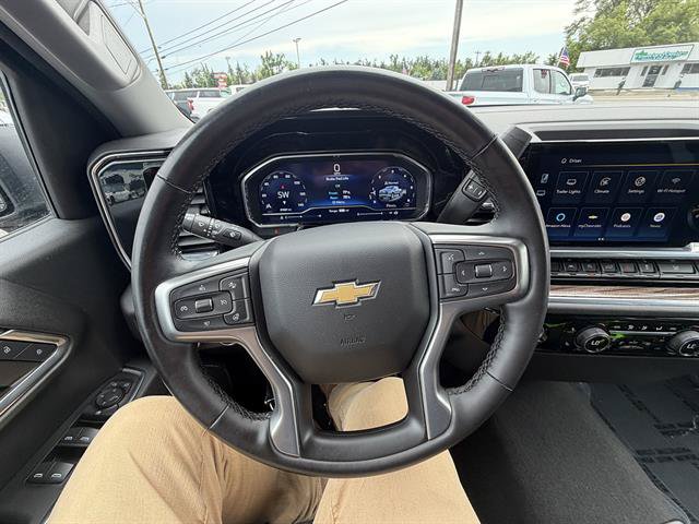 Used 2024 Chevrolet Silverado 1500 LT AWD/4WD image 37