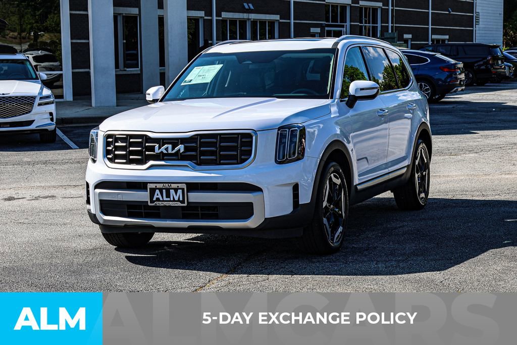 Used 2025 Kia Telluride S FWD image 4